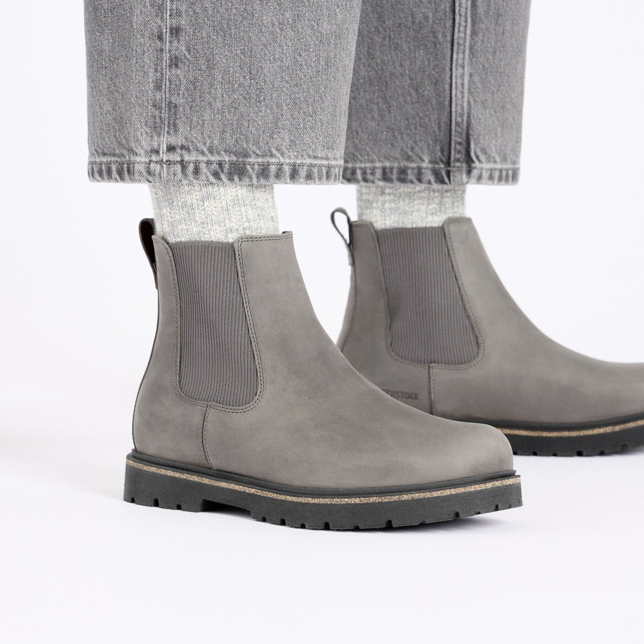 Highwood Slip On | Women | Nubuck | Graphite - Image 2